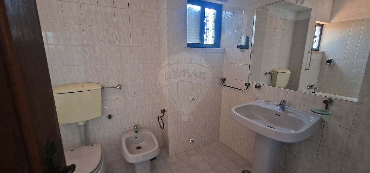 listing 126741014-53 picture-0