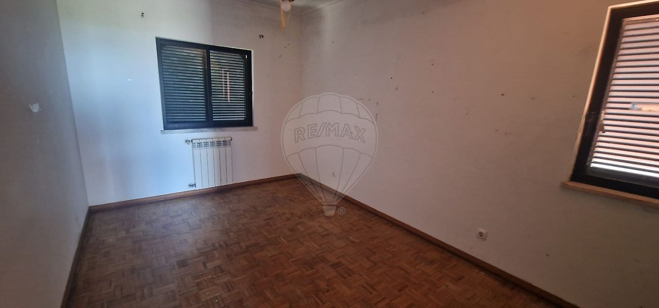 listing 126741014-53 picture-0