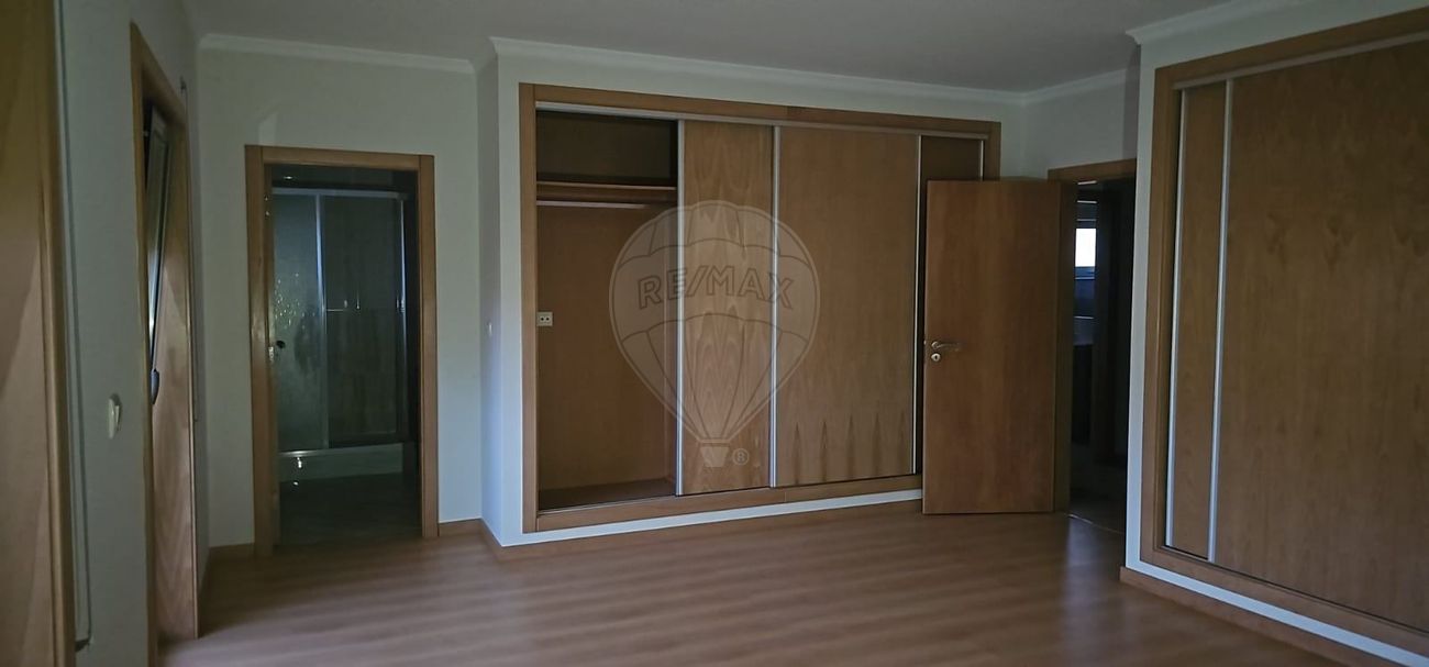 listing 126741047-5 picture-0