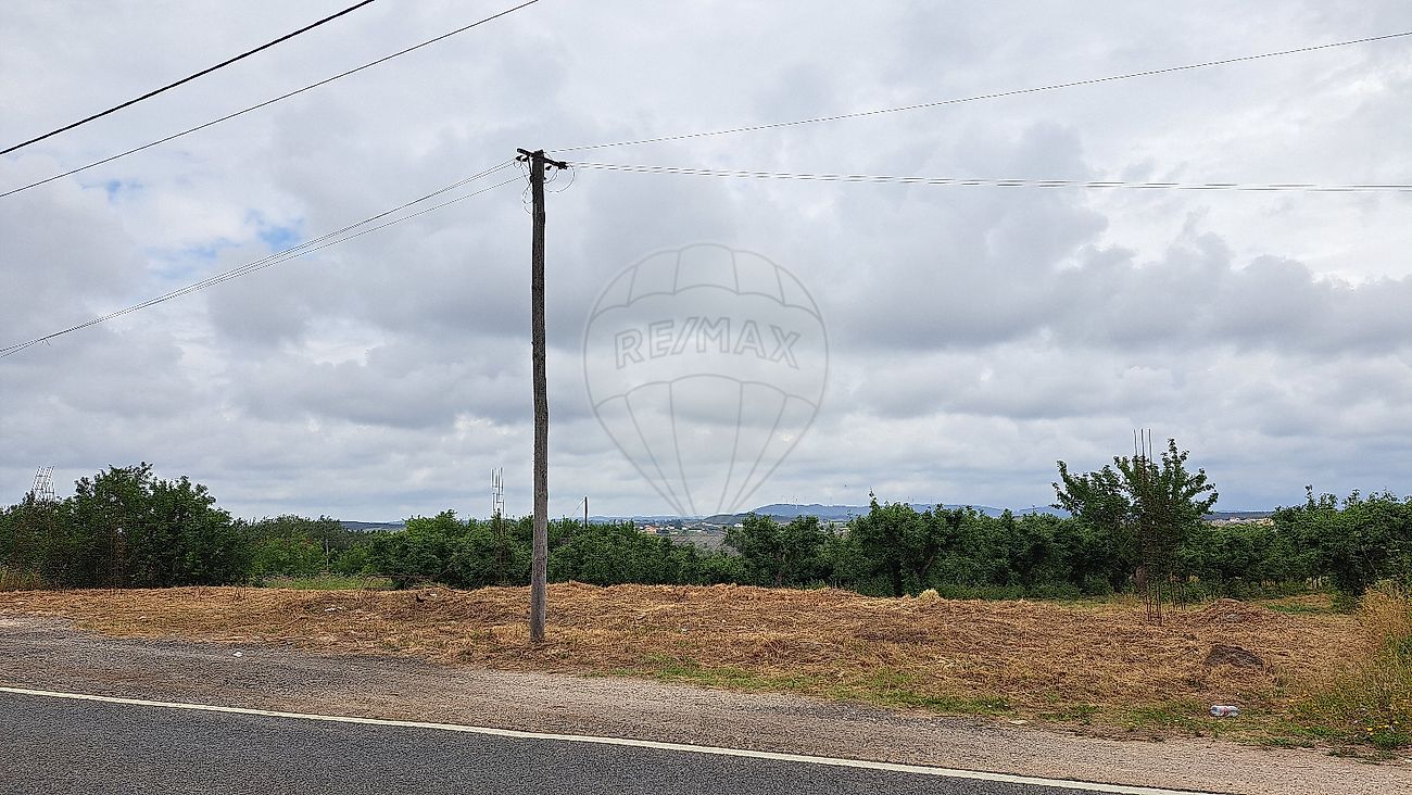 Terreno à venda em Cadaval