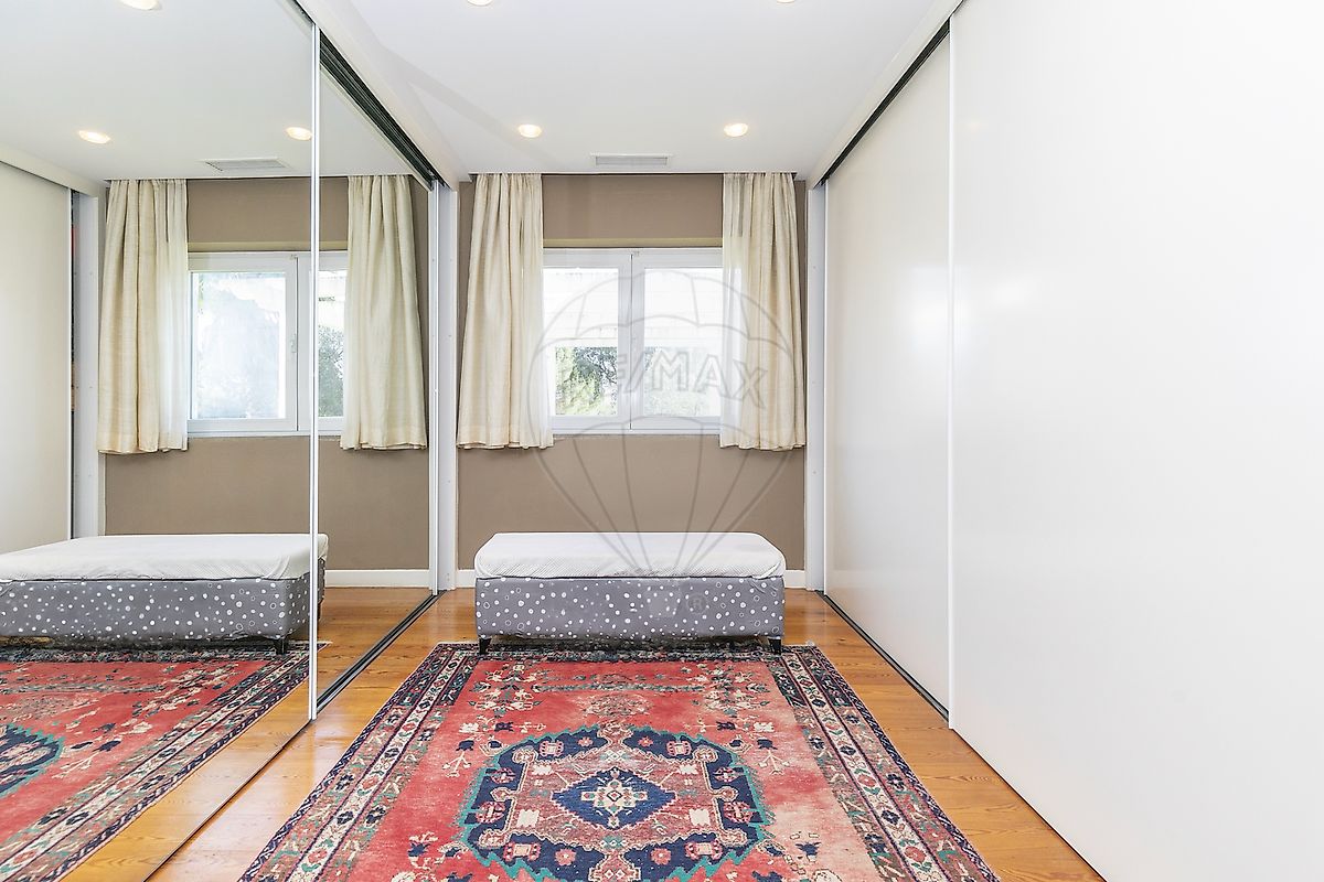 listing 126751005-121 picture-0