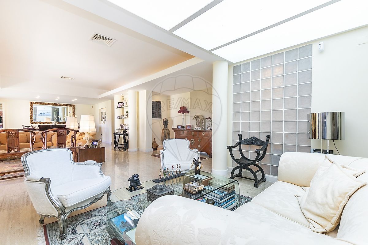 listing 126751005-121 picture-0