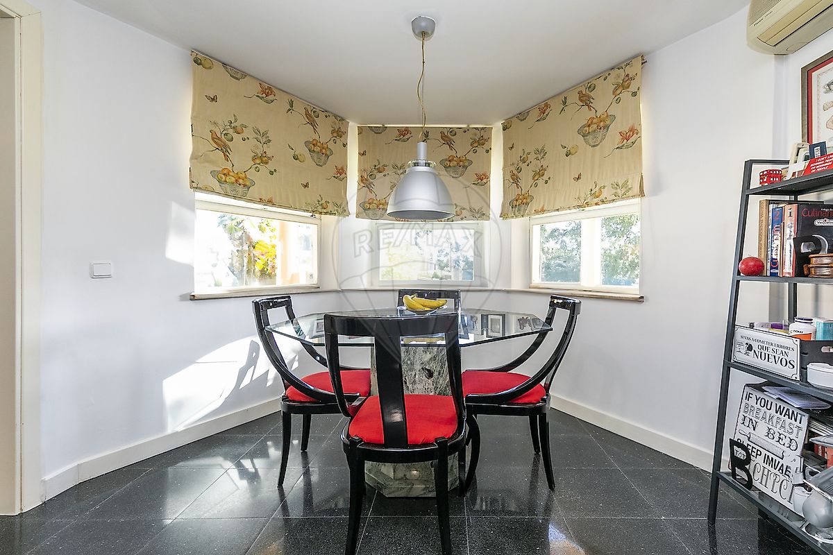 listing 126751005-121 picture-0