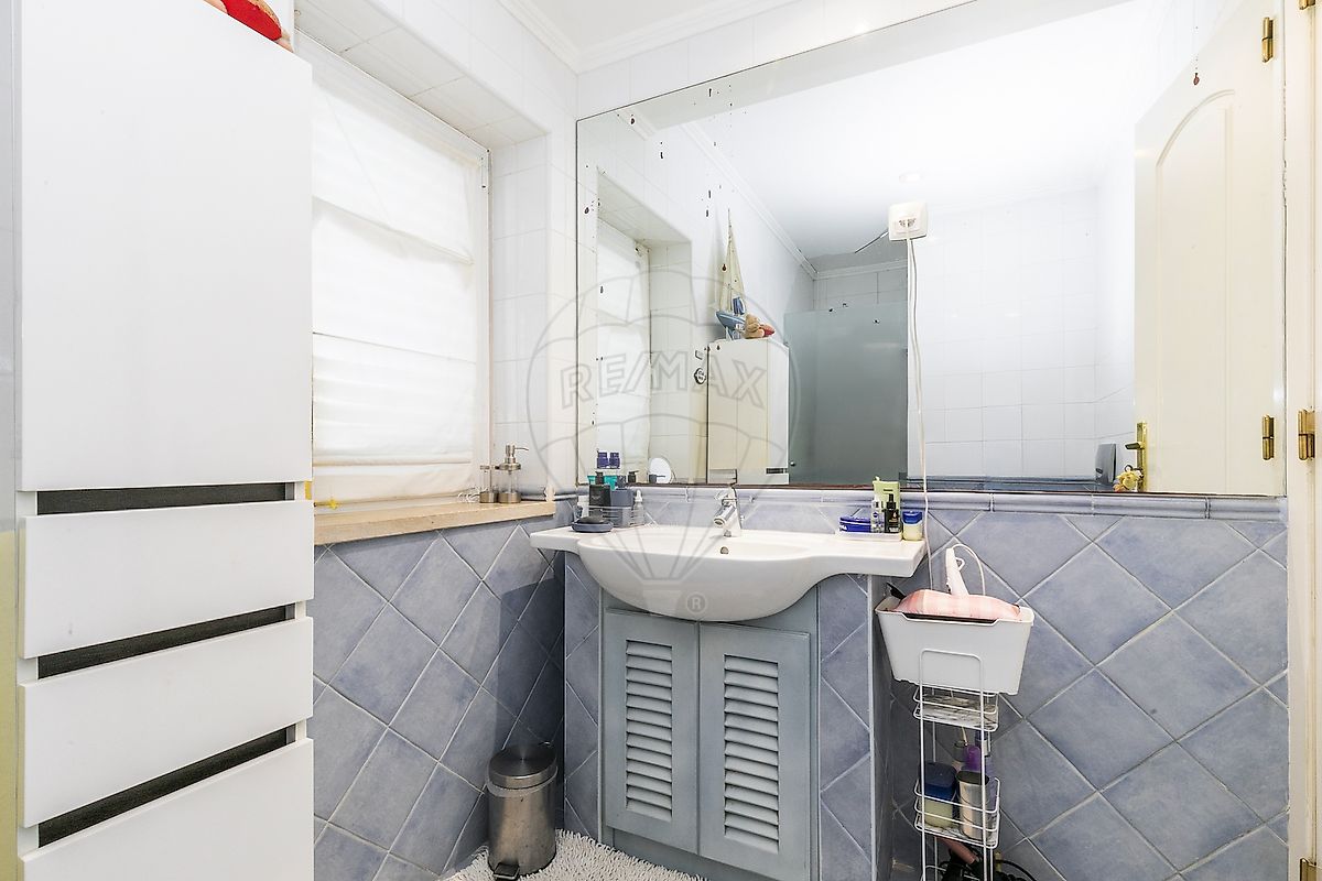 listing 126751005-121 picture-0