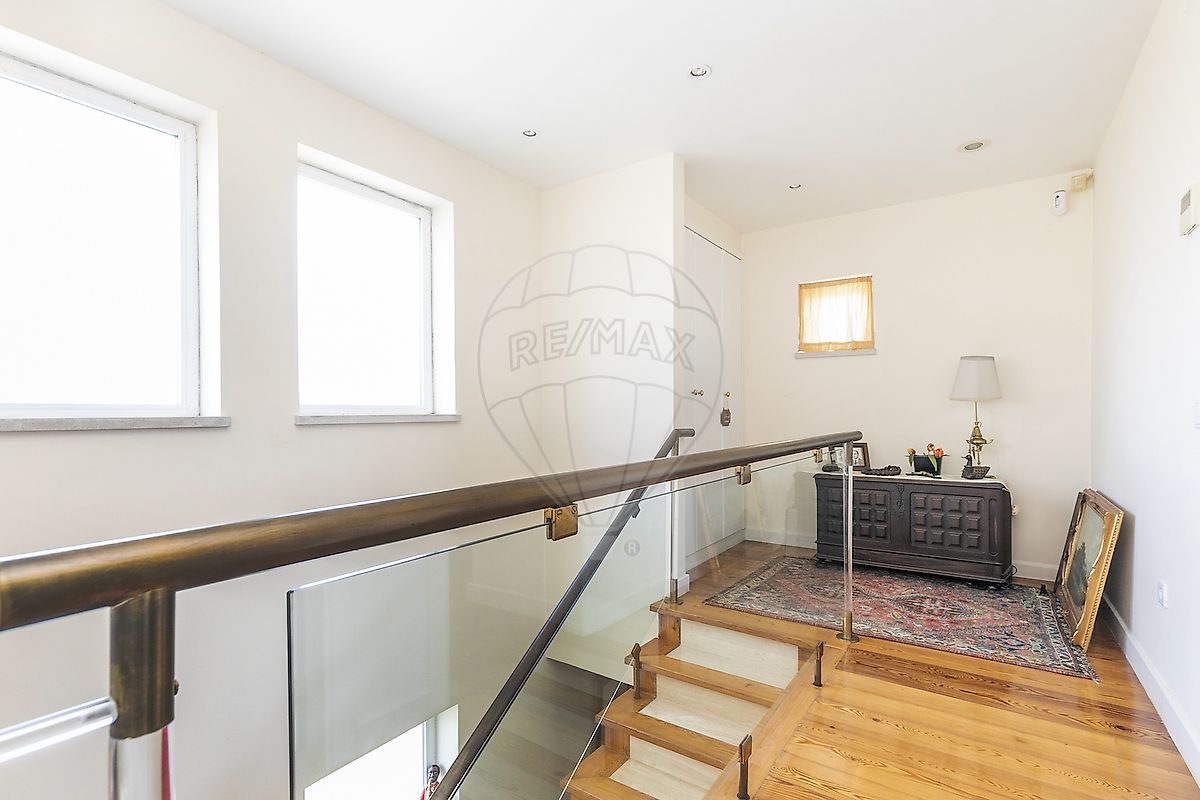 listing 126751005-121 picture-0