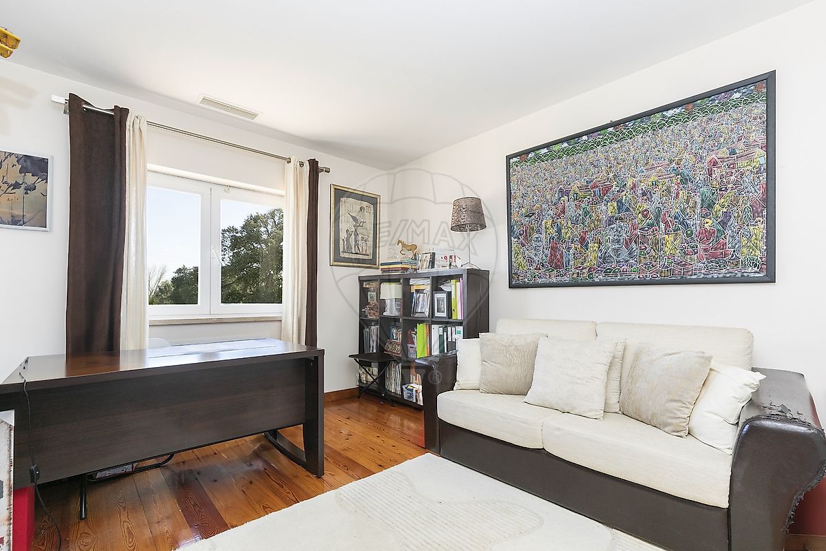 listing 126751005-121 picture-0