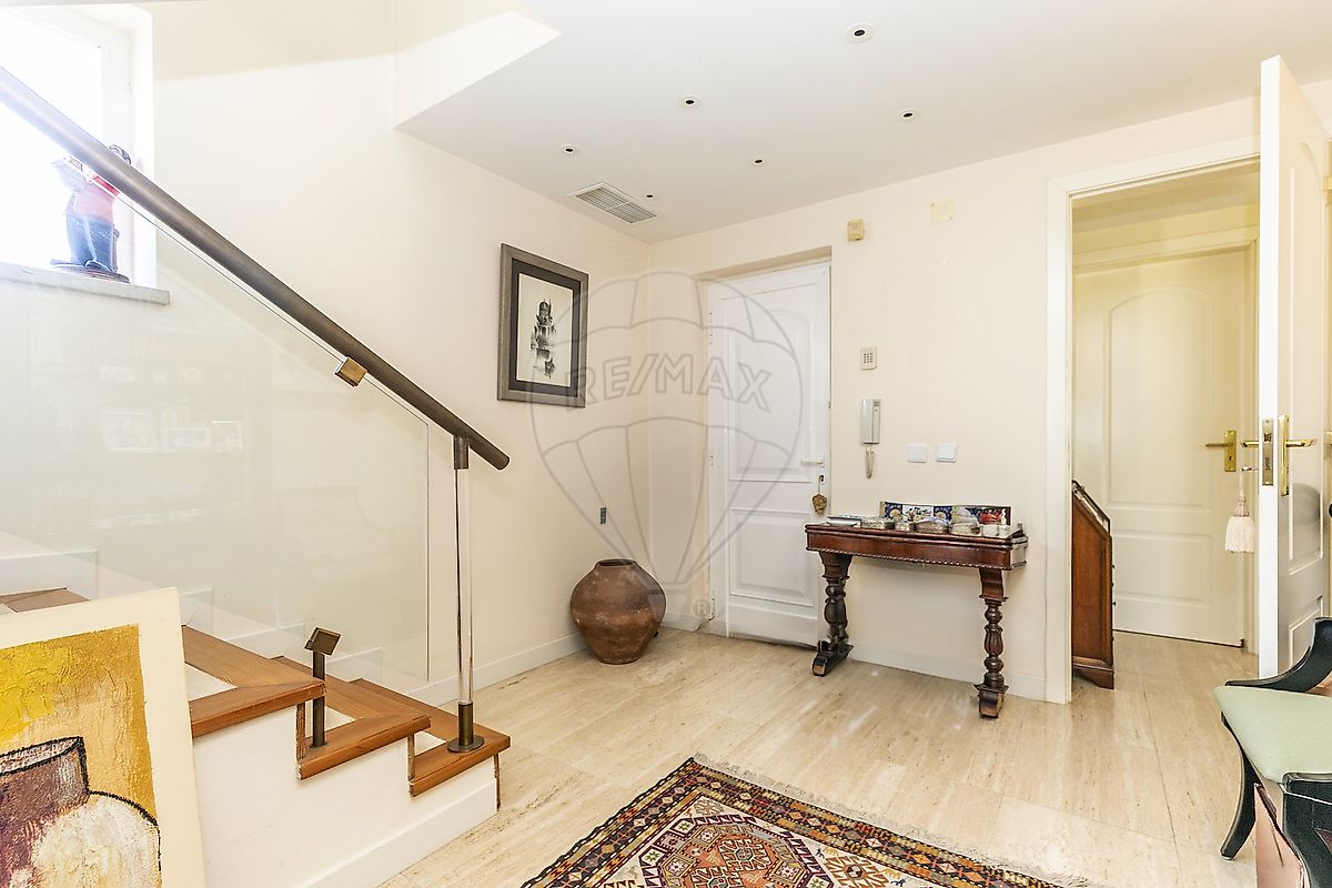 listing 126751005-121 picture-0