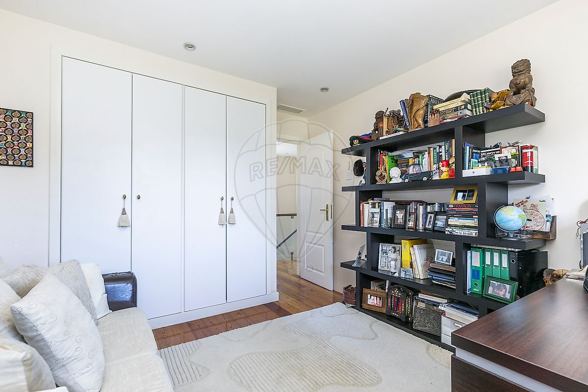 listing 126751005-121 picture-0