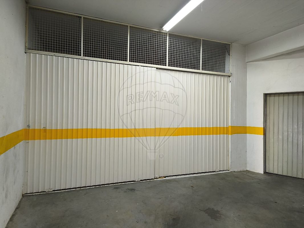 Garagem - Rio de Mouro, Sintra, Lisboa