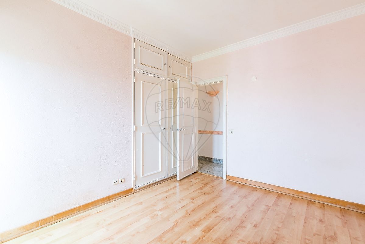 listing 126761029-5 picture-0