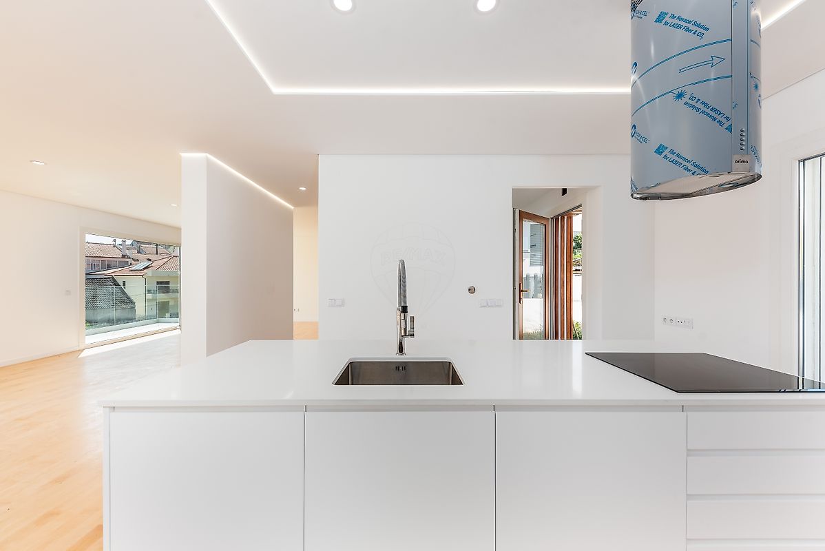 Moradia T4 à venda em Odivelas