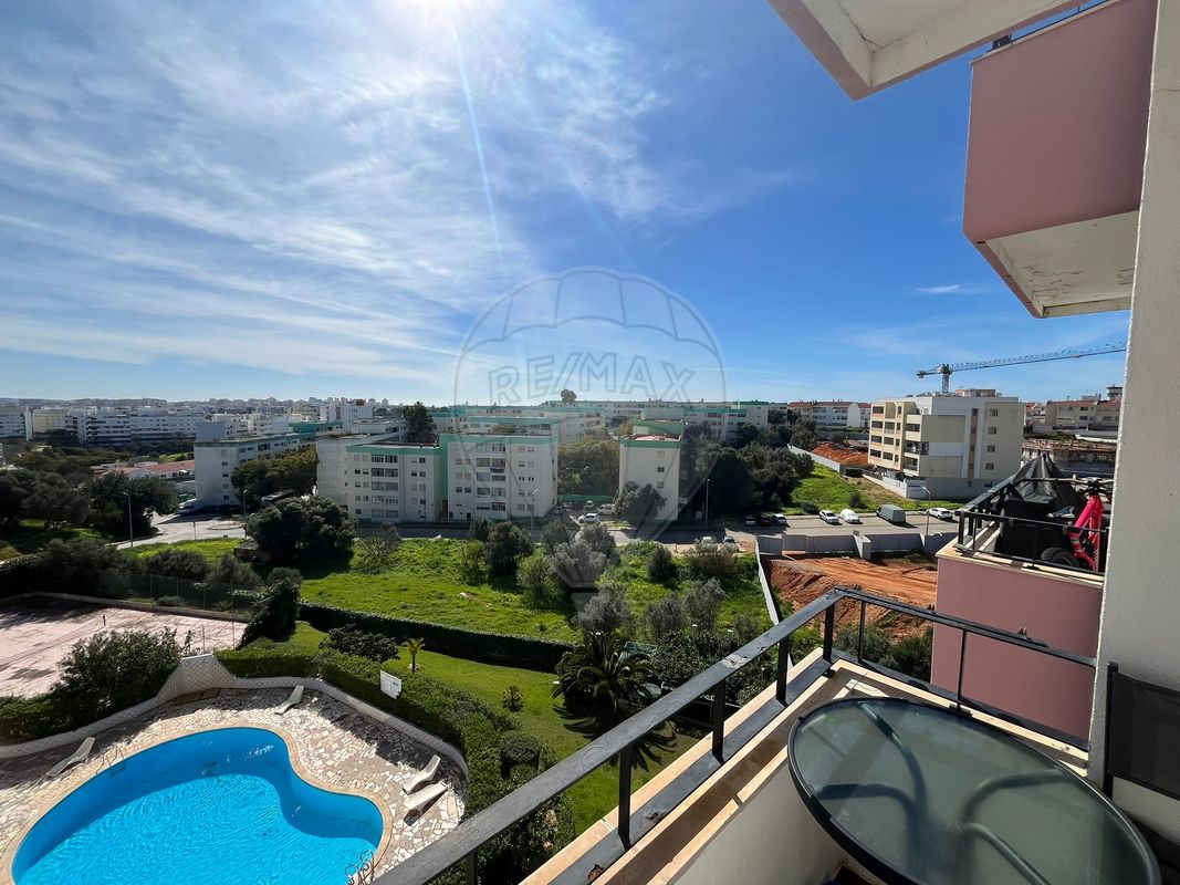 listing 126761029-17 picture-0