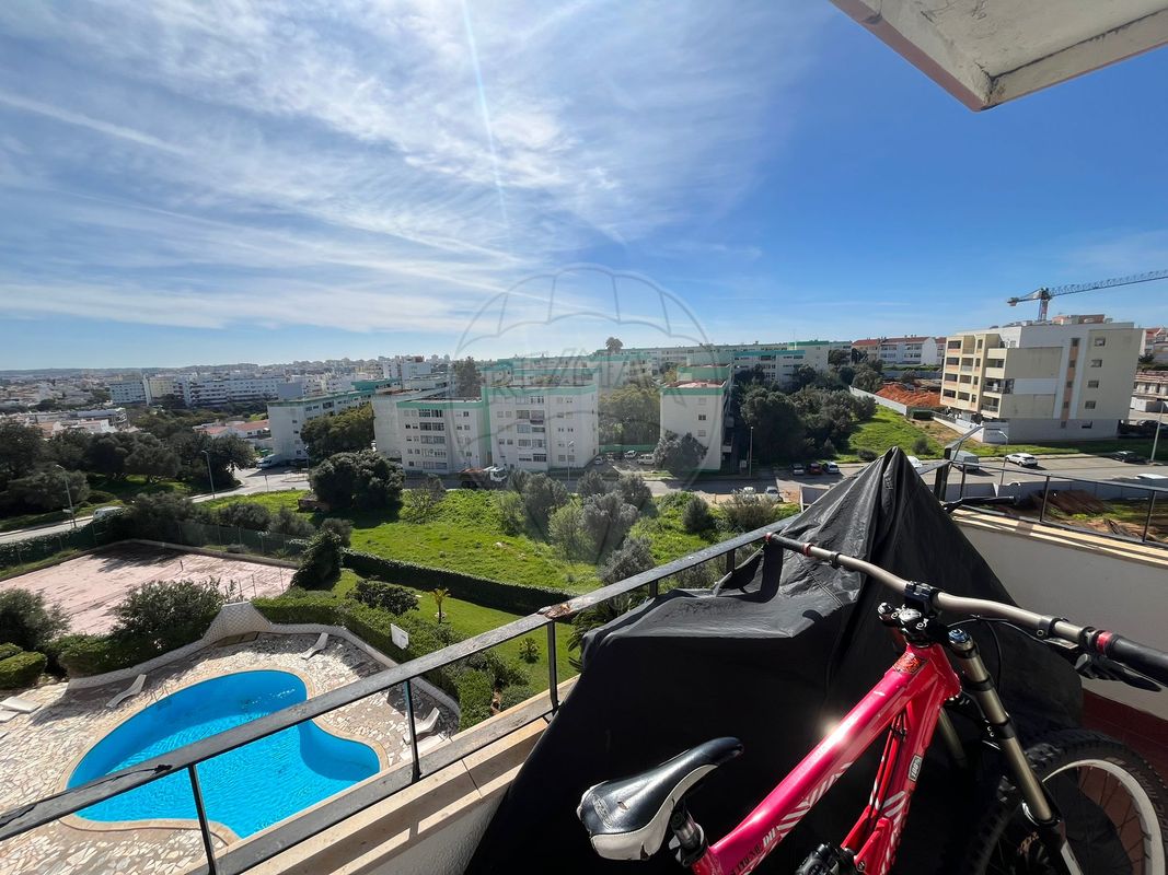 listing 126761029-17 picture-0