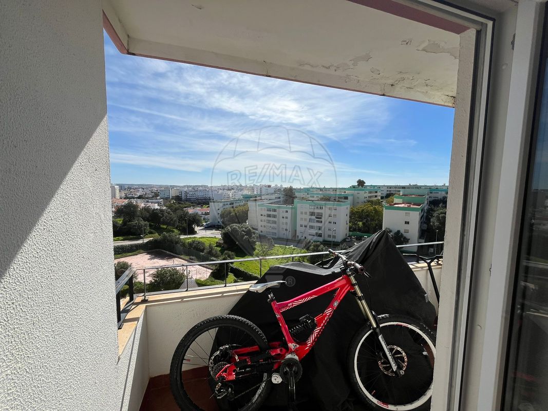 listing 126761029-17 picture-0
