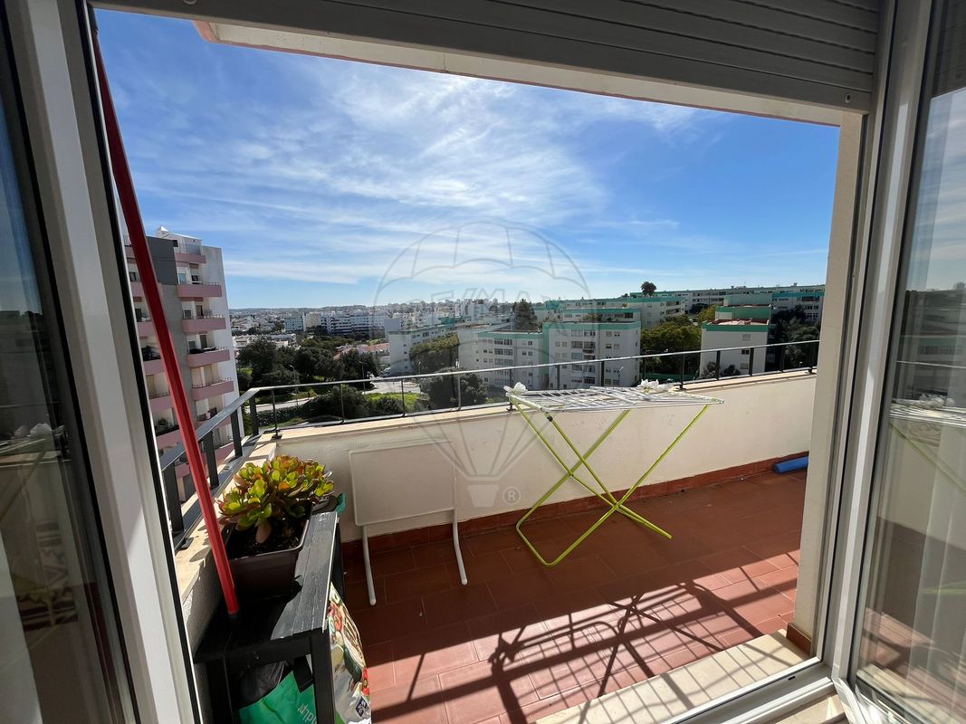listing 126761029-17 picture-0