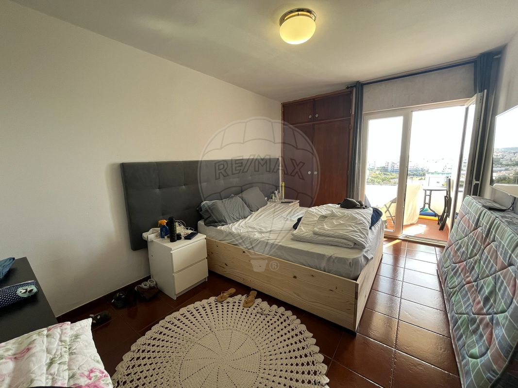 listing 126761029-17 picture-0