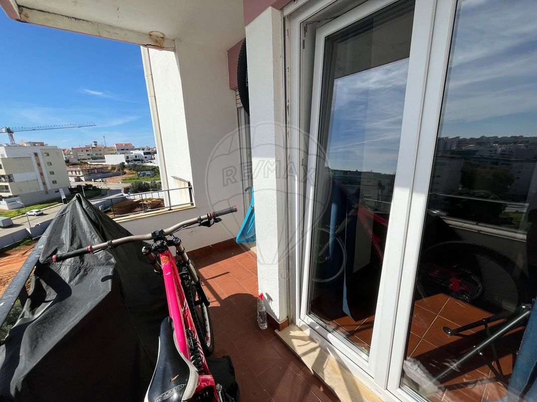 listing 126761029-17 picture-0