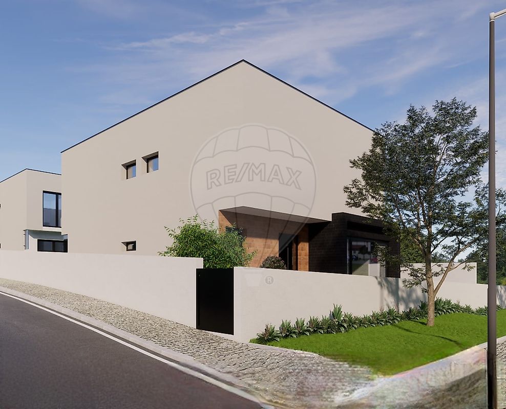 Moradia T5 para venda