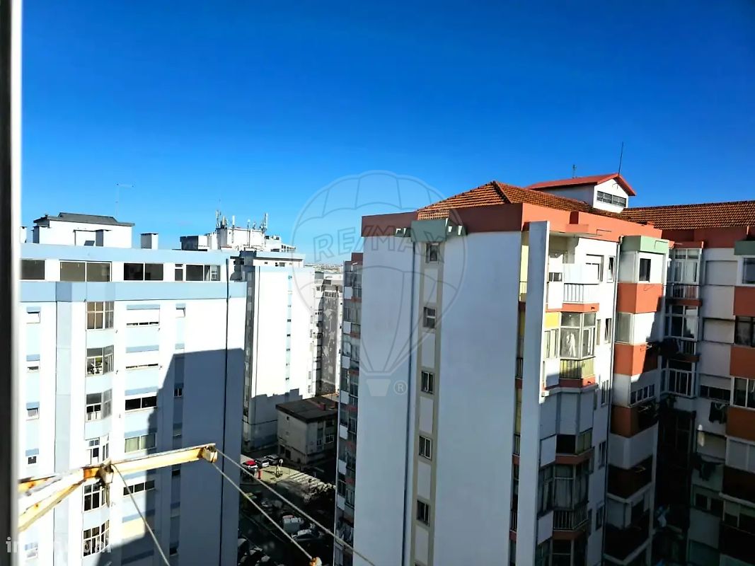 Apartamento T1 à venda em Amadora