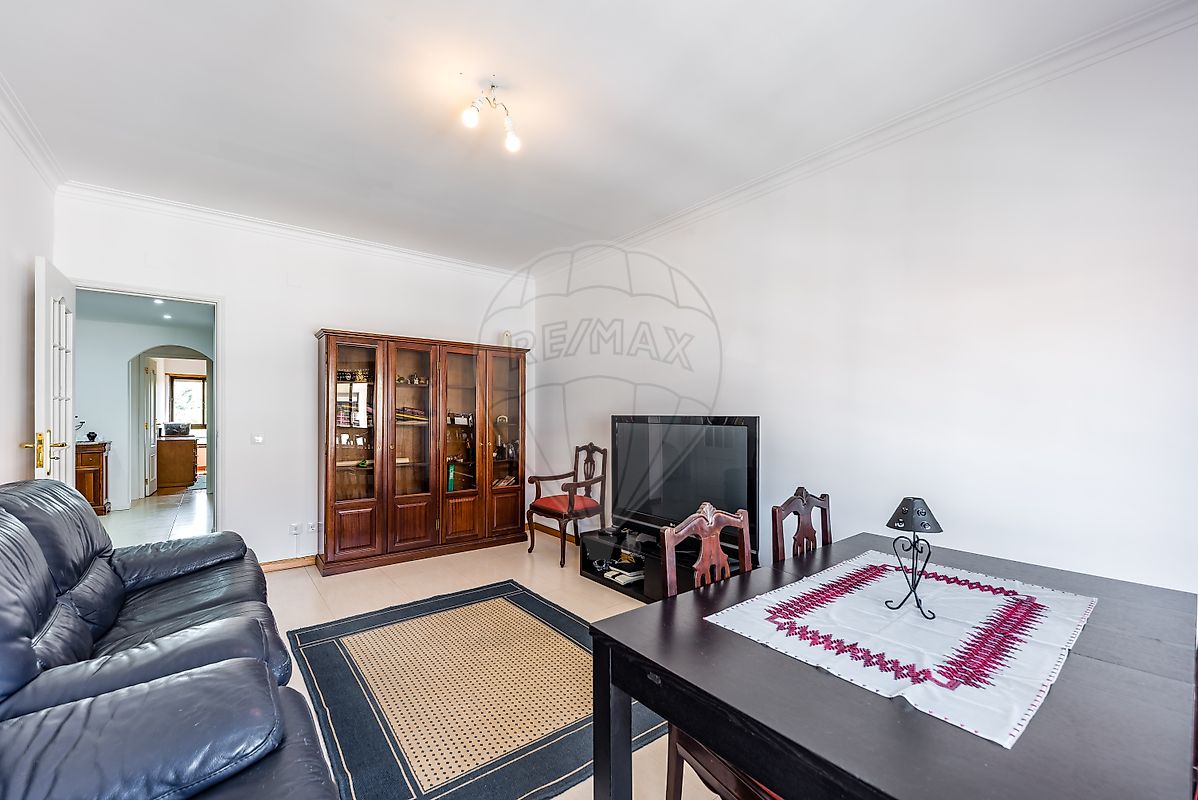 Apartamento T3 à venda em Oeiras