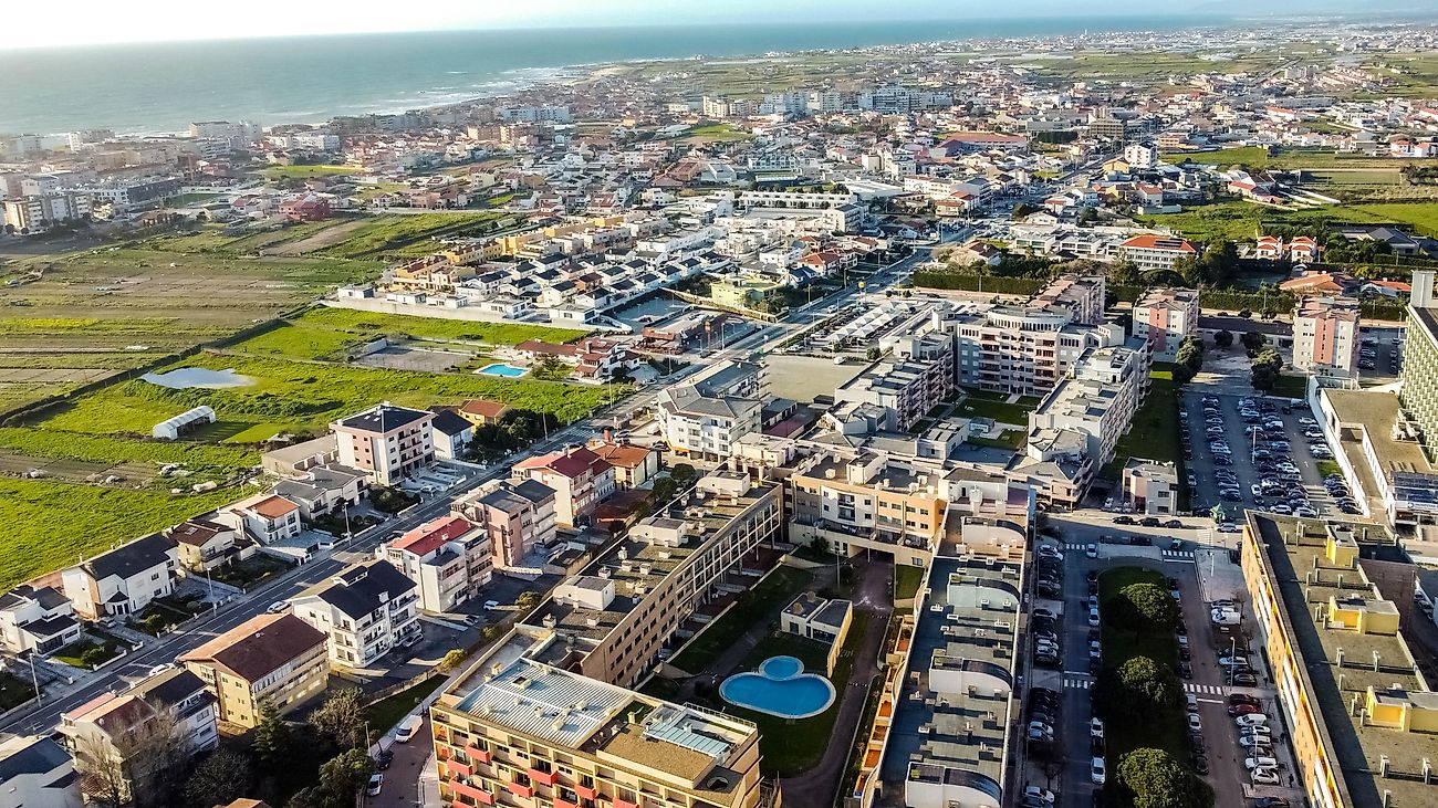 Apartamento T3 à venda em Clipóvoa