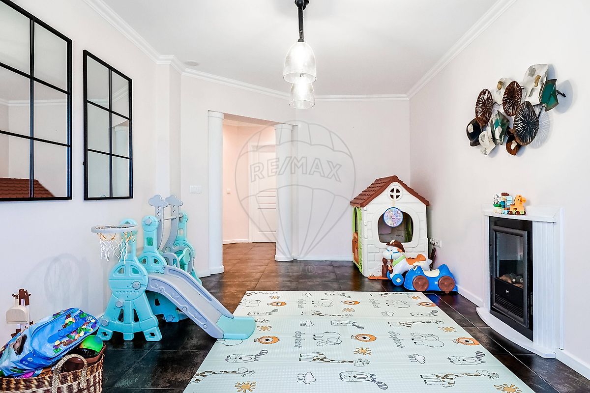 listing 126781005-12 picture-0