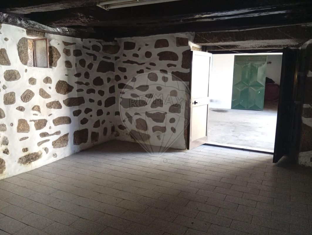 Moradia T2 para venda