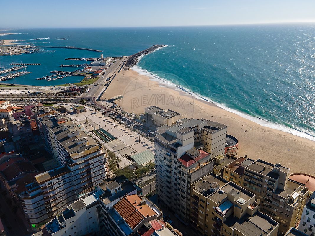 Apartamento T3 à venda em Póvoa de Varzim