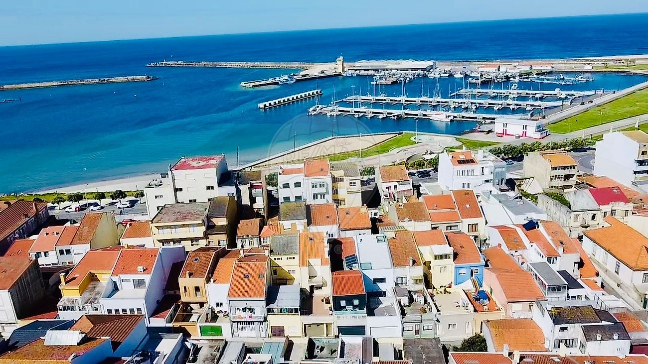 Moradia T3 à venda em Póvoa de Varzim
