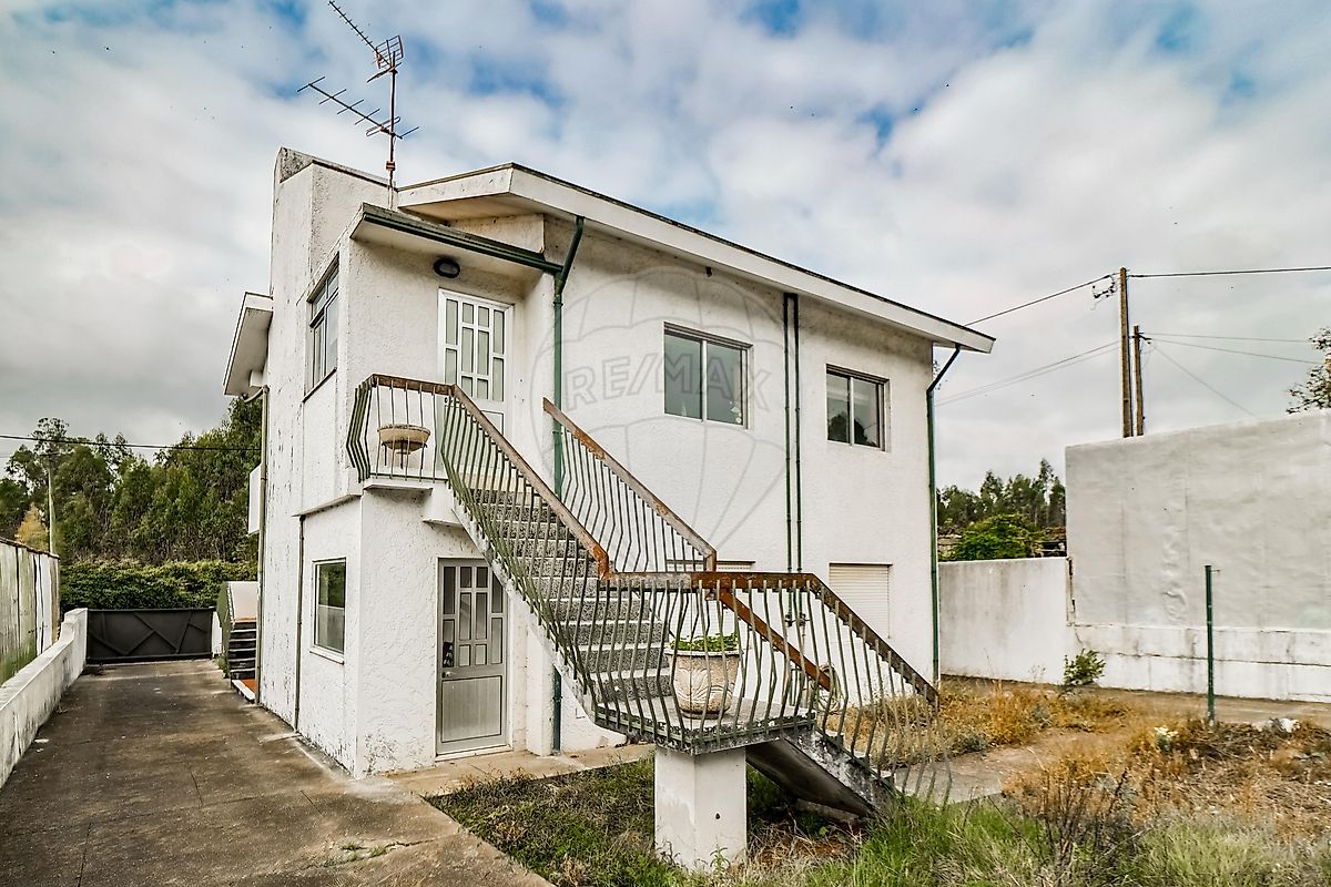 Apartamento T6 à venda em Maia
