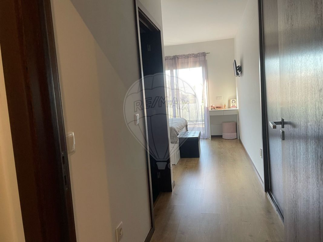 listing 126791060-4 picture-0