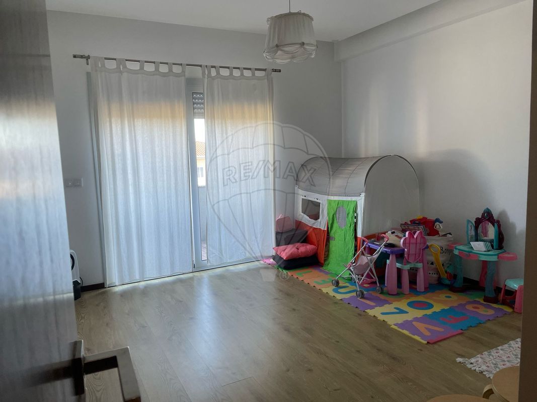 listing 126791060-4 picture-0