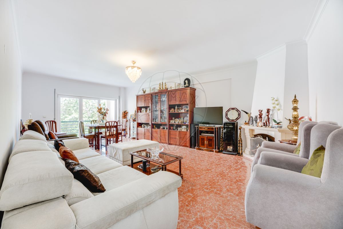 Apartamento T4 para venda