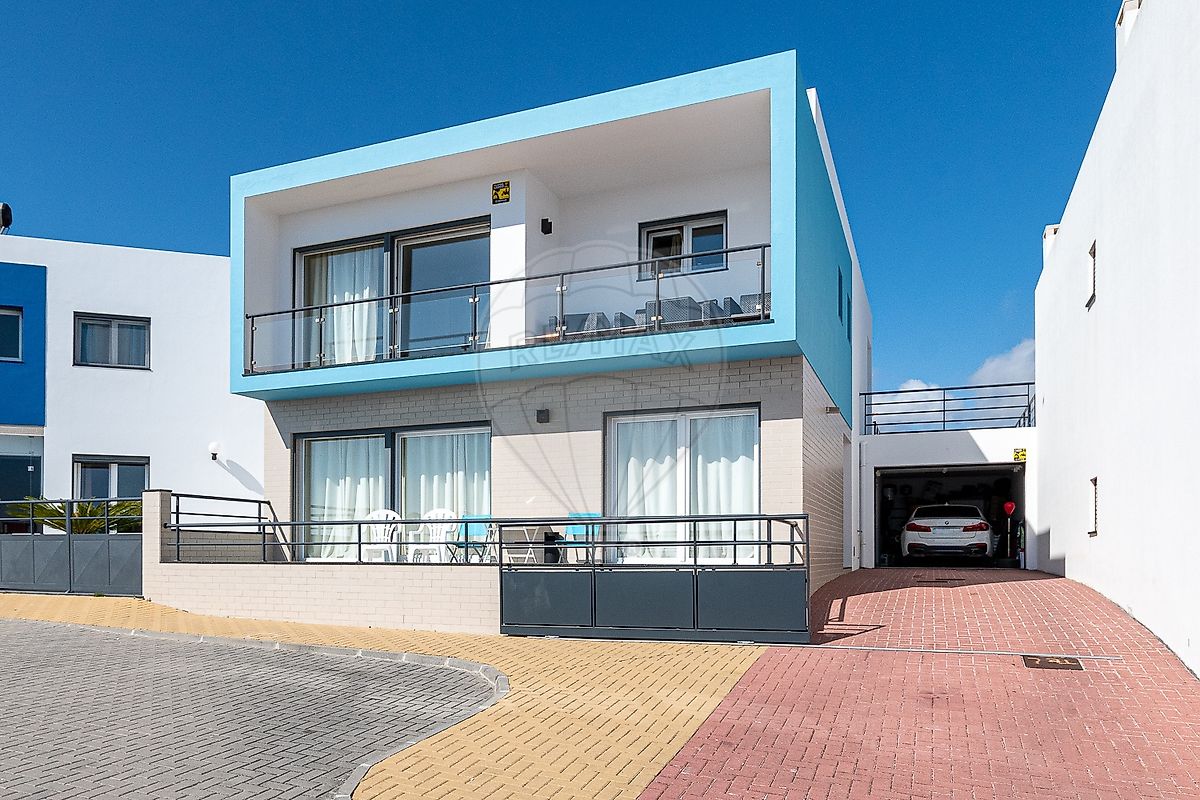 Moradia T4 à venda em Lourinhã