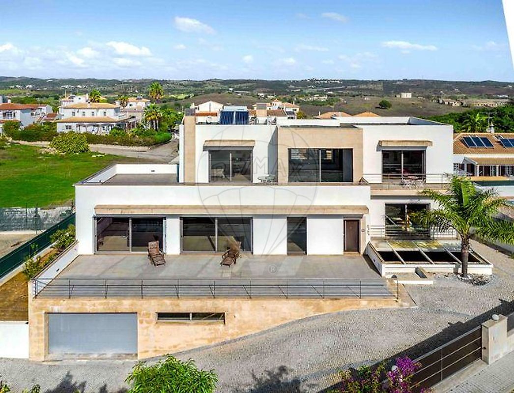 Moradia T4 à venda em Castro Marim