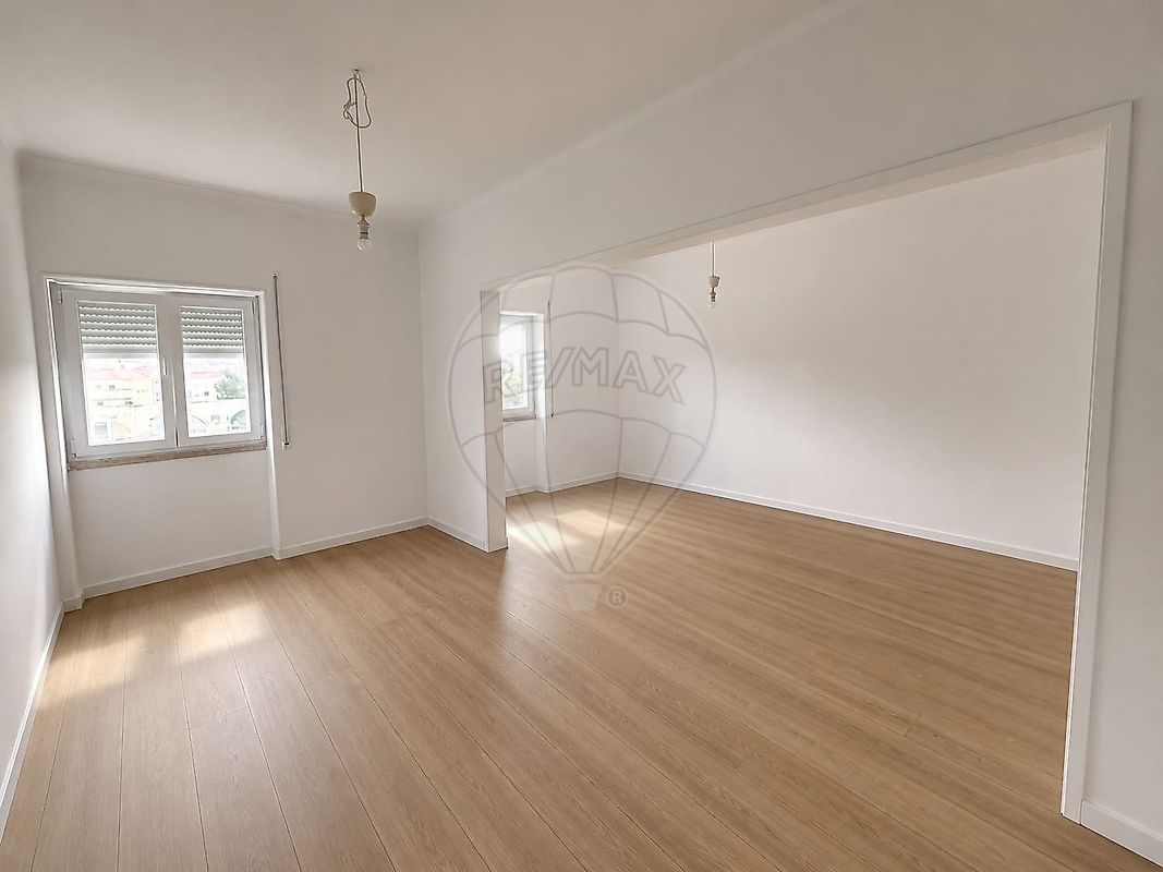 Apartamento T2 à venda em Sintra