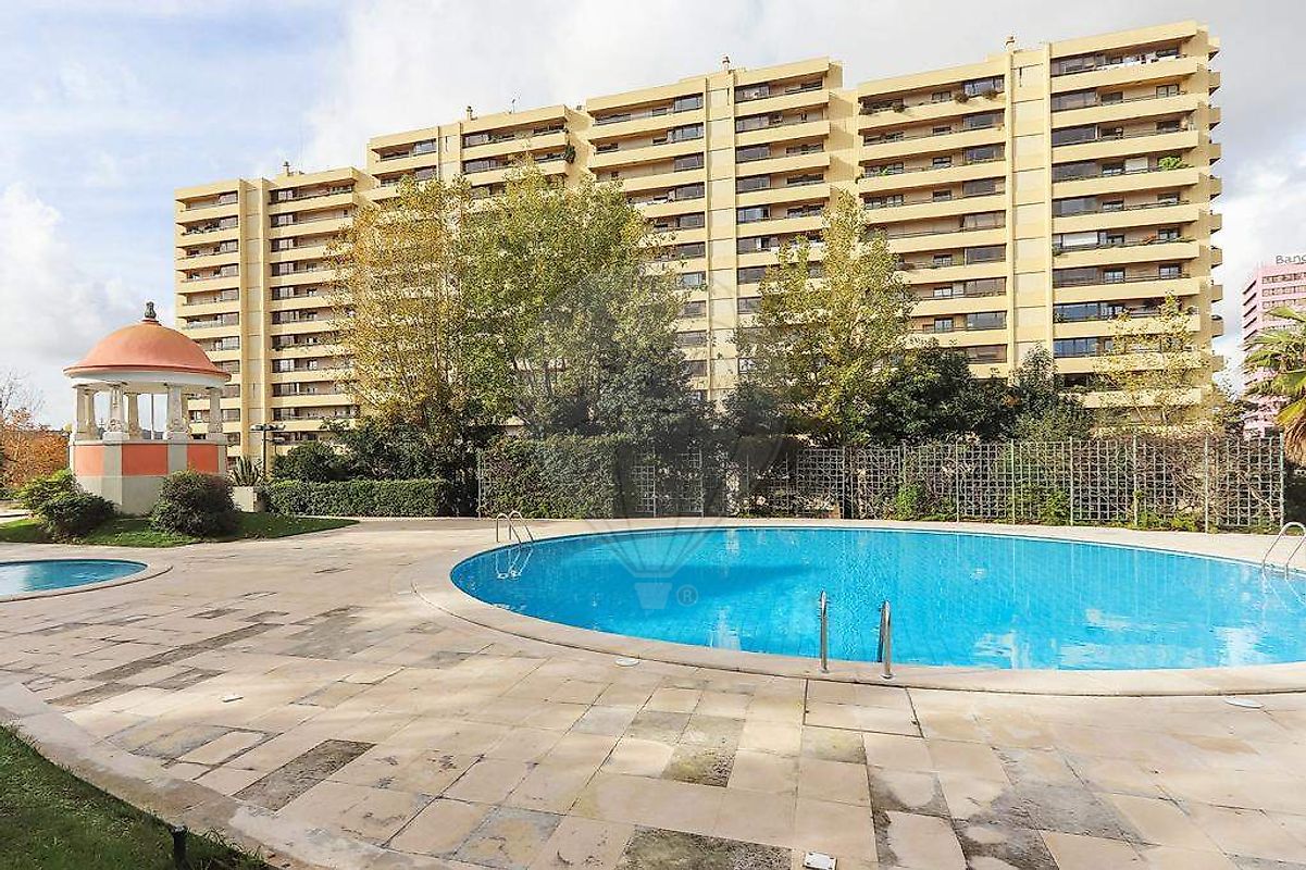 Apartamento T4 à venda em Lisboa
