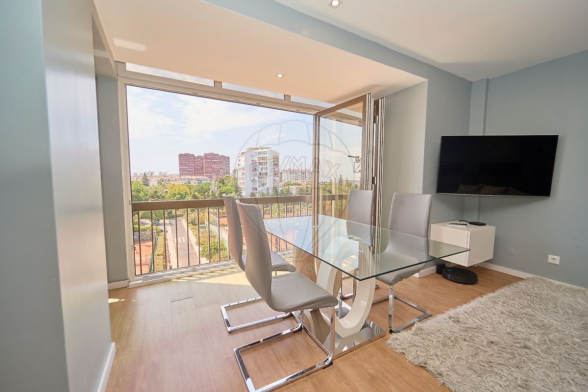 Apartamento T2 à venda em Oeiras