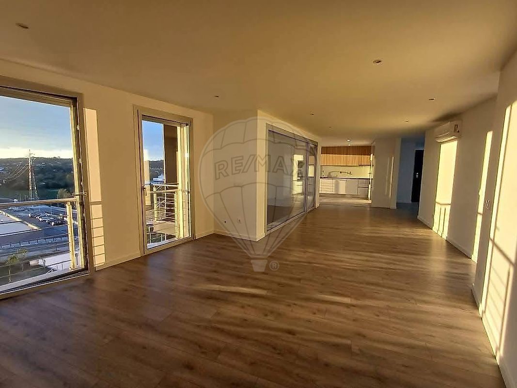 Apartamento T4 à venda em Pombal