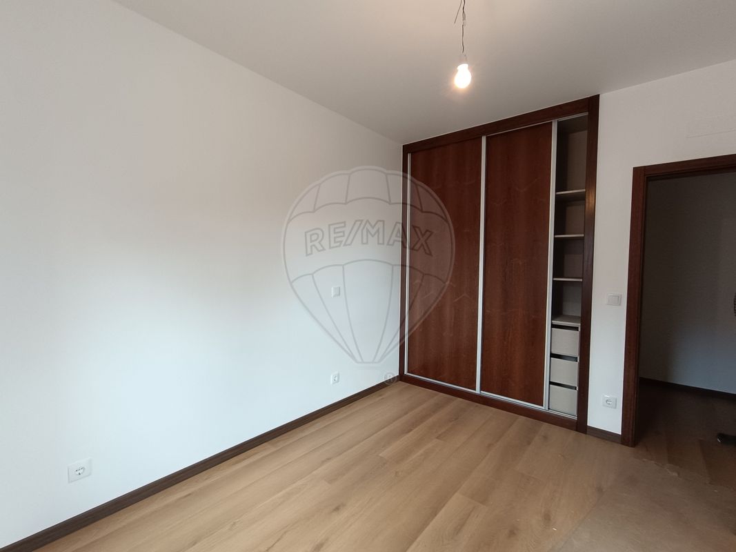 listing 126811005-52 picture-0