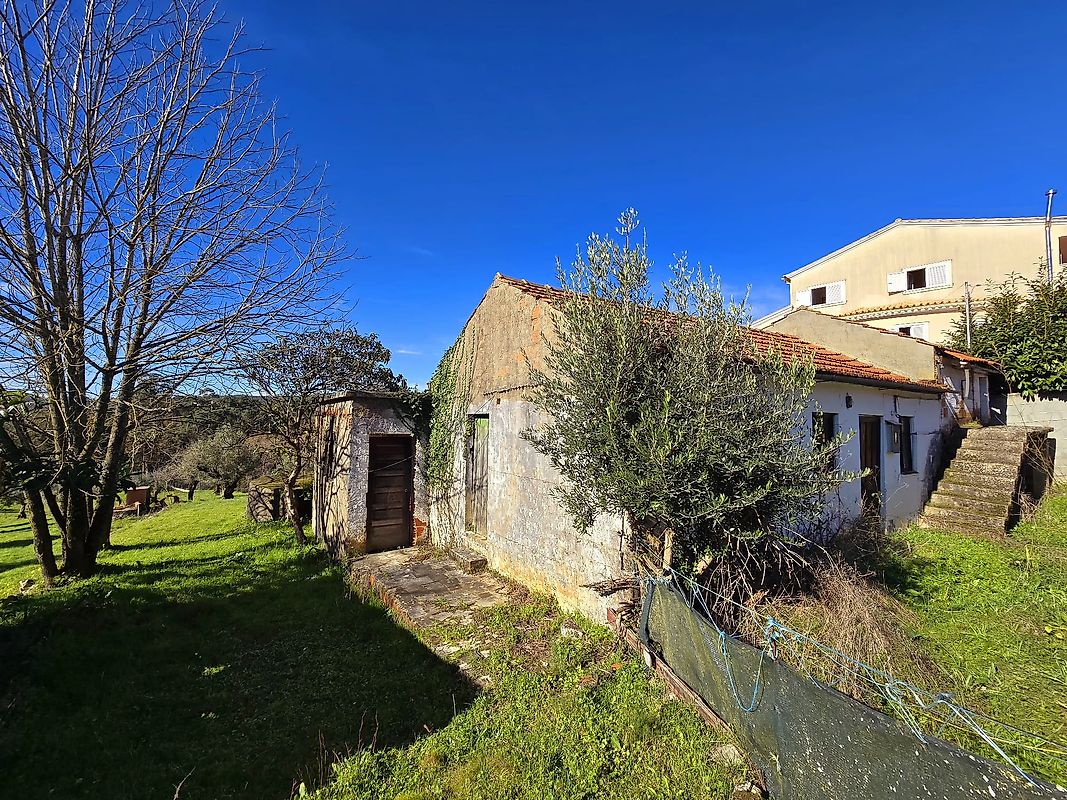 Moradia T2 à venda em Santiago da Guarda, €36.000