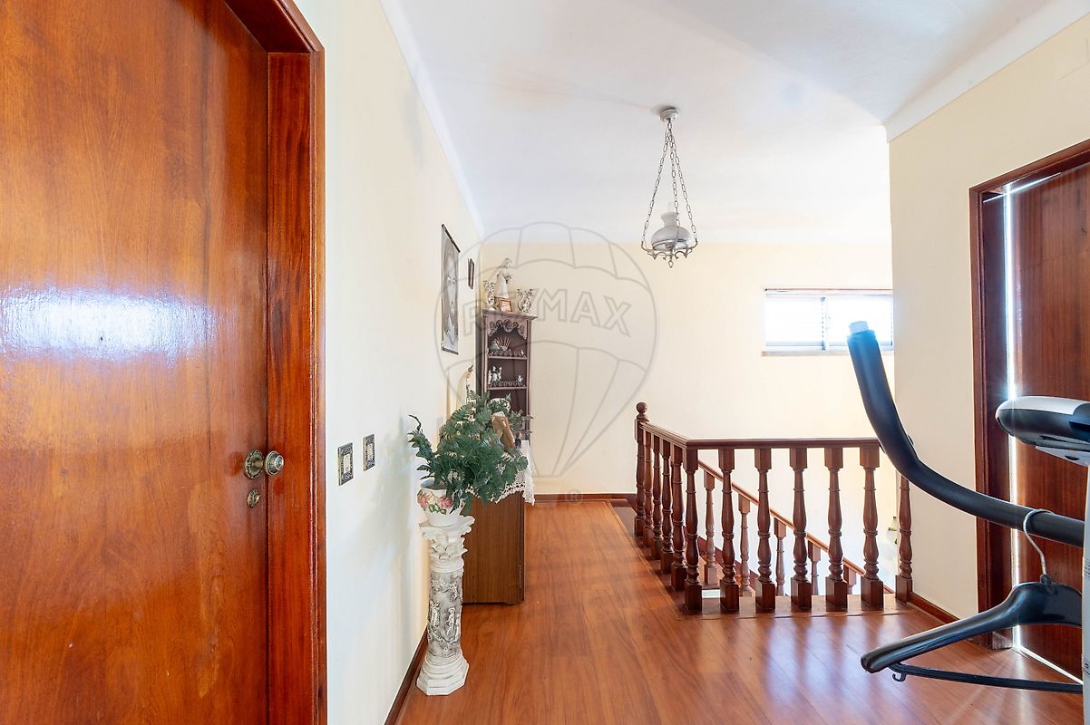 listing 126811017-4 picture-0