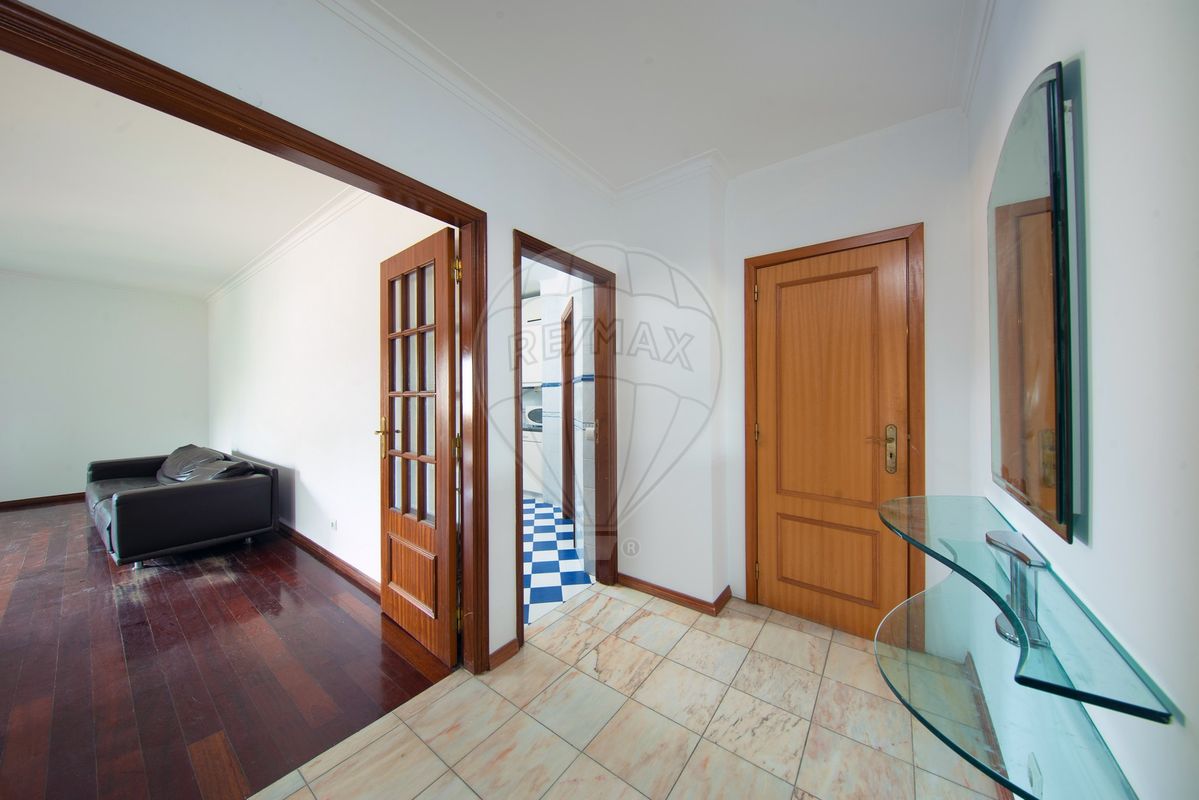 listing 126811004-83 picture-0