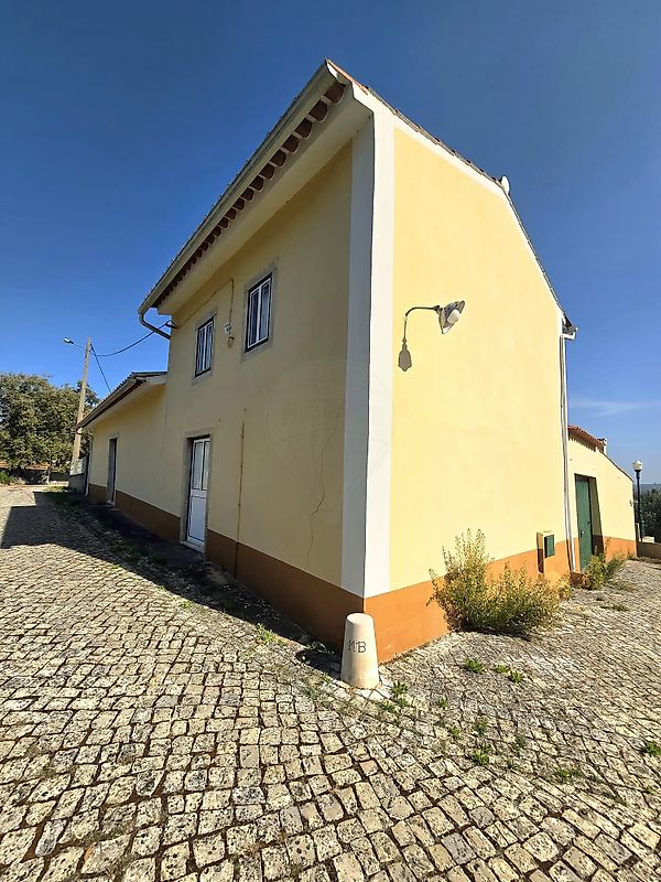 Moradia T4 para venda