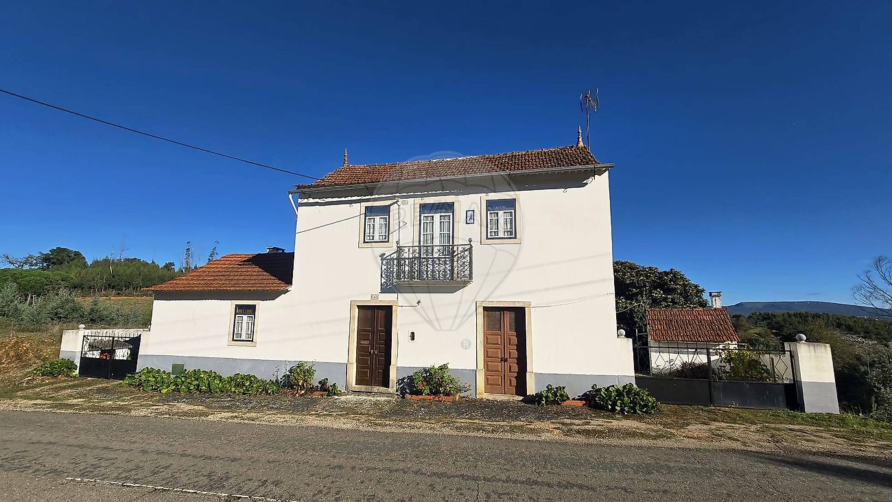 Moradia T4 para venda