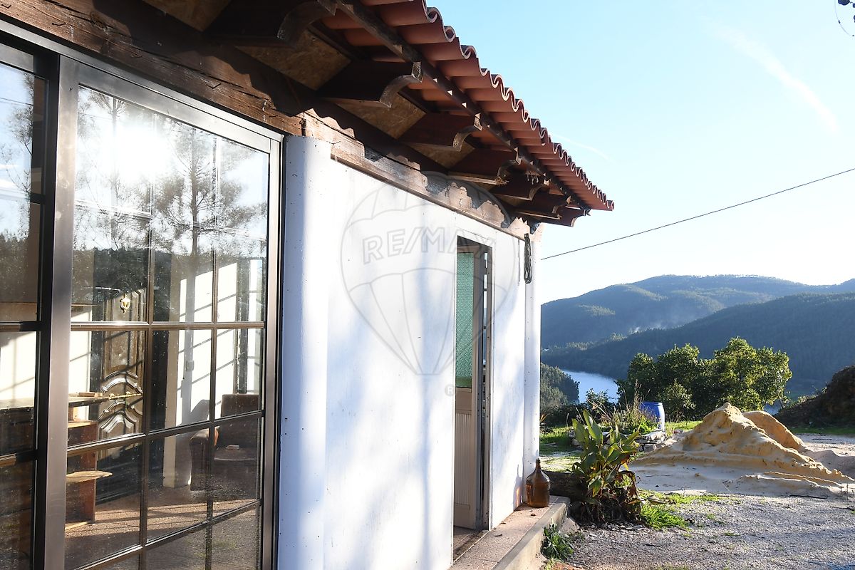 Moradia - Arega, Figueiró dos Vinhos, Leiria