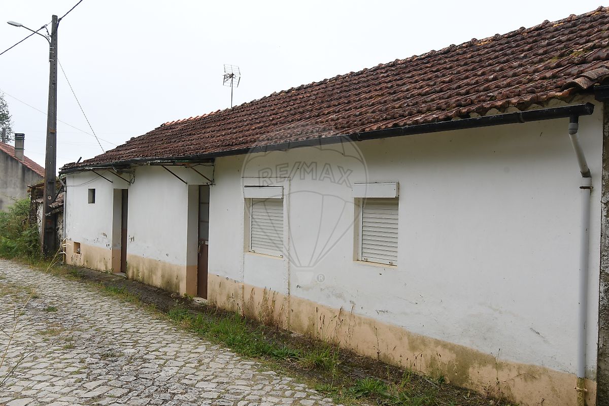 Moradia - Maçãs de Dona Maria, Alvaiázere, Leiria