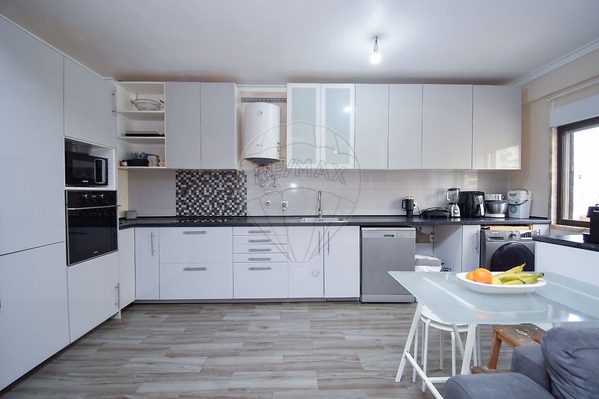 Apartamento T1 à venda em Sintra