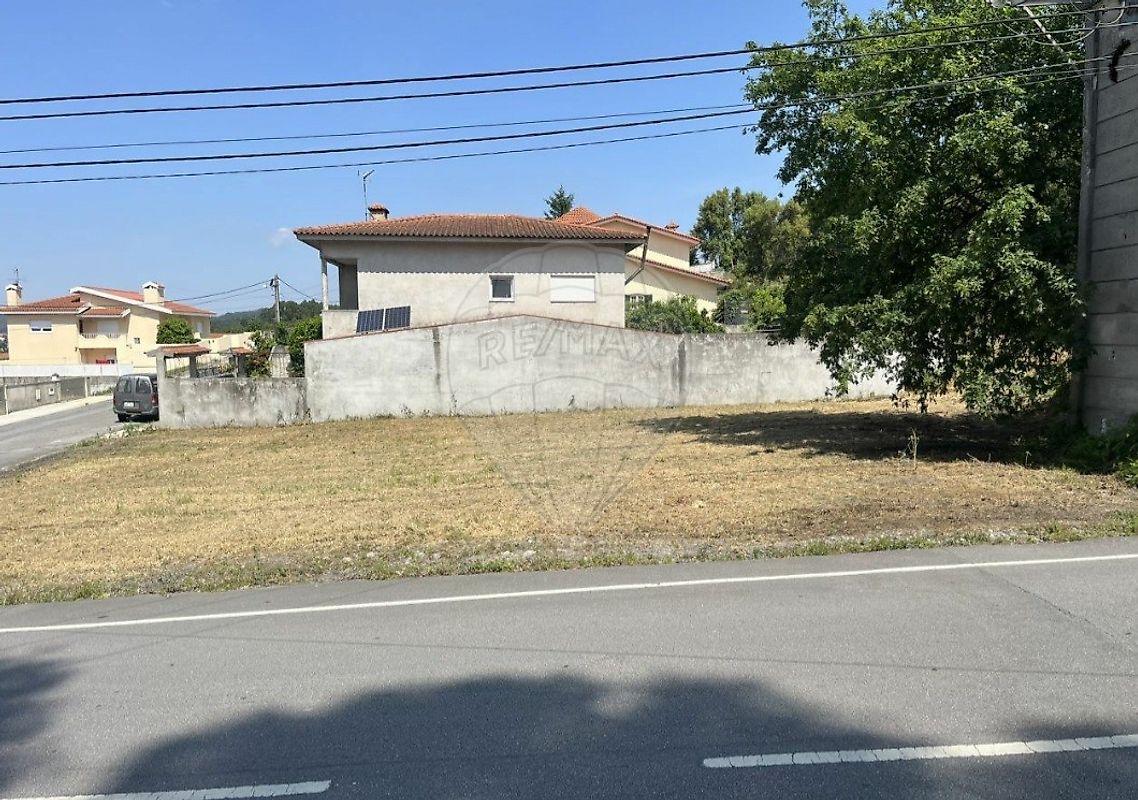 Land for sale in Vila Nova de Famalicão, Portugal — €82,500