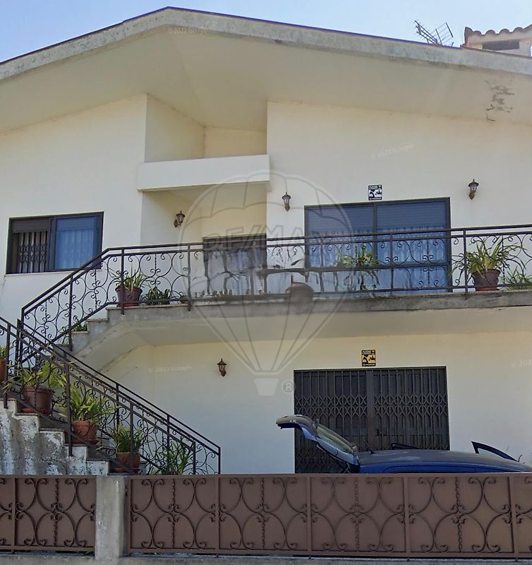Apartamento T5 à venda em Vila Nova de Famalicão